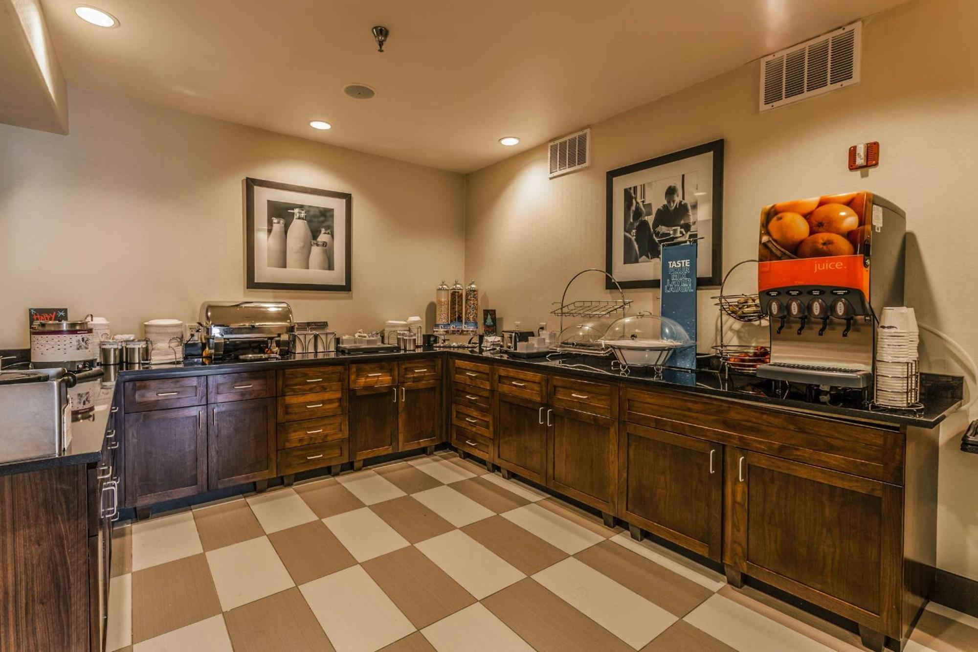 Hampton Inn Colorado Springs-Airport Zewnętrze zdjęcie